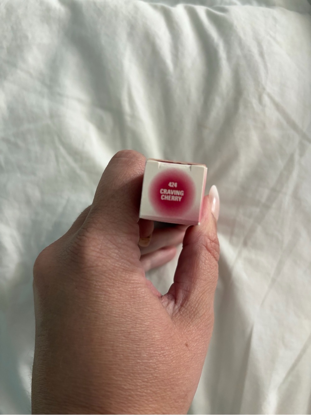 Kylie Cosmetics Plumping Powder Matte Lip - Red - Picture 3 of 4